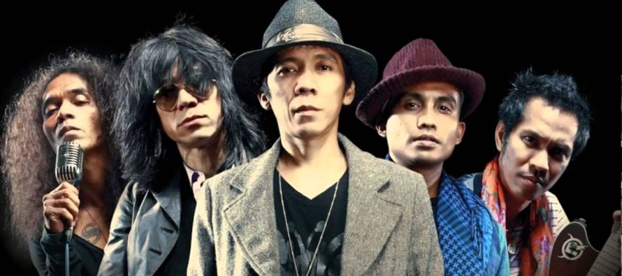 Kembali Tunjukan Sikap Tolak Hak Angket DPR, Slank Konser Di Depan Gedung KPK