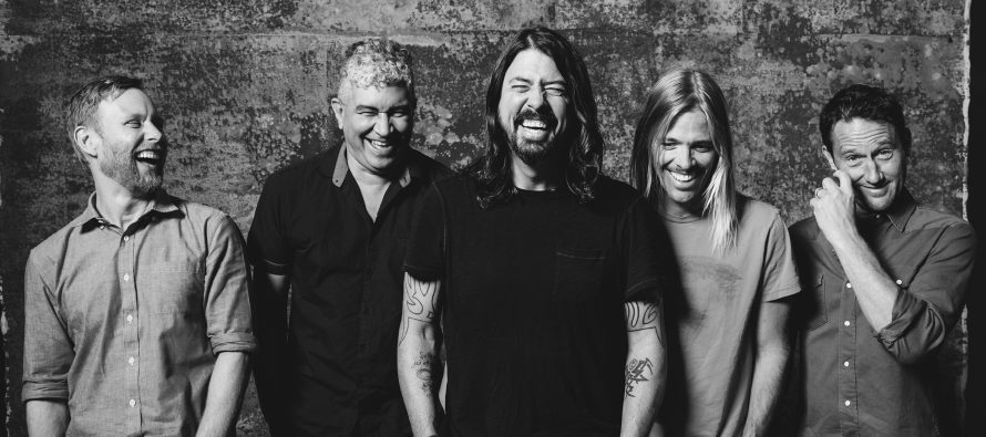 Foo Fighters Ajak Penggemar Nikmati Bintang Lewat Video Clip Lagu Terbarunya