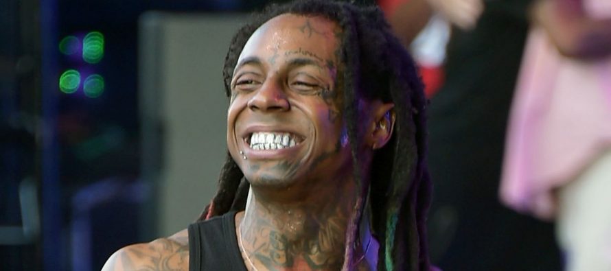 Lil Wayne Batalkan Konser Setelah Alami Kejang – kejang