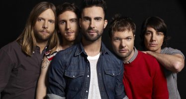 Maroon 5 Cerita Tentang Masa Lalu Adam Levine Lewat Lagu “Whiskey”
