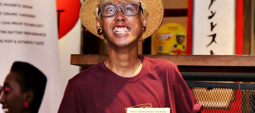 Lebih Nge-Pop, Denny Frust Luncurkan Album Baru “Mari Bergerak kawan”