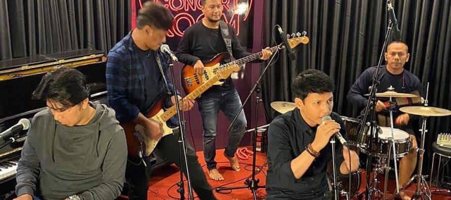 58 Concert Room, Kini Giliran Band Yang Dikenal Punya Lagu-Lagu Baper 90-an, “Caffeine”.