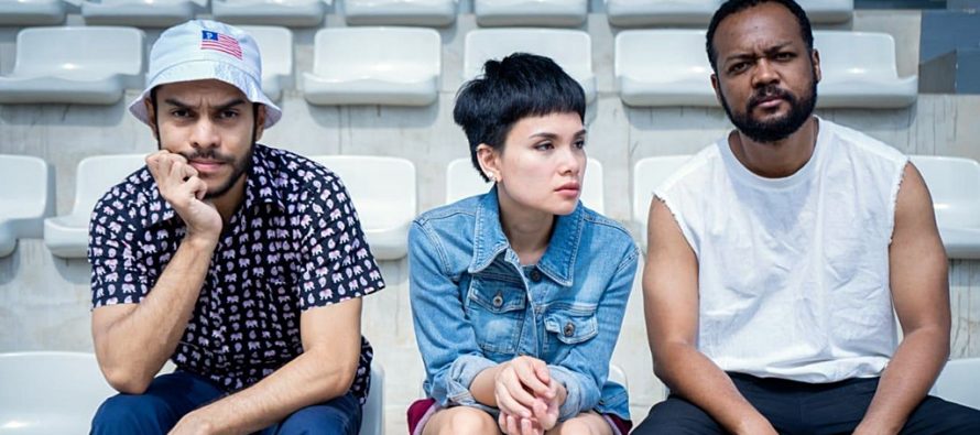 DEKAT, Trio Vokalis Asal Jakarta, Merilis Single Terbaru Mereka, “Machete”.