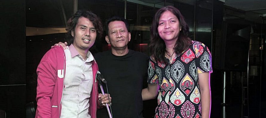 Duo Musisi Rock Ini Meriahkan Live Musik “Jauhi Narkoba” di Grandkemang Hotel, Jakarta Selatan.