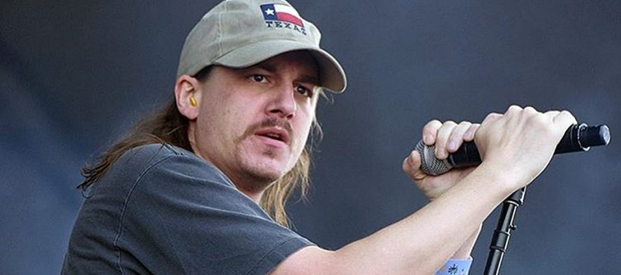 Vocalis “Power Trip” Band Thrash Metal Asal Texas, “Riley Gale” Meninggal Dunia.