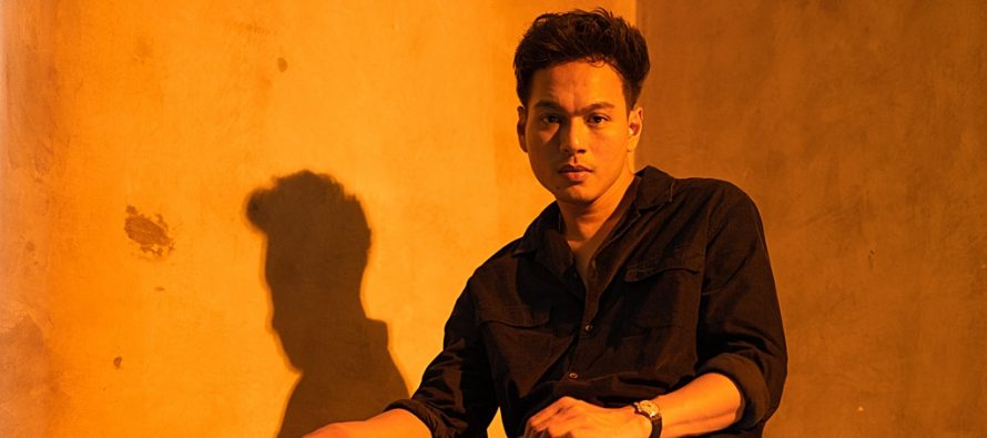 “Rendy Pandugo” kembali merilis single barunya “MR.SUN”.