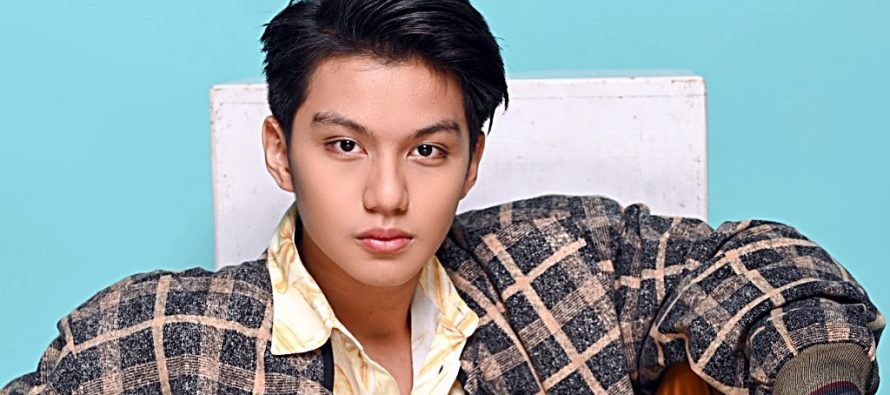 Muda Dan Bertalenta “Rakhan Devana” Menjajal Dunia Tarik Suara Dengan Merilis Single “YoWes”.
