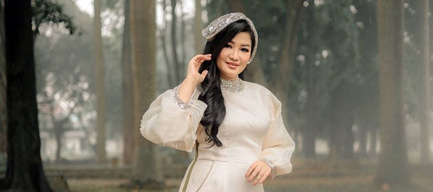 Kembali “Fitri Carlina” Mempersembahkan Sebuah Lagu Religi Terbaru Berjudul “Semesta”.